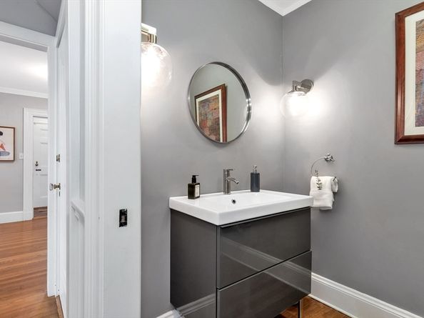 58 Bacon St, Winchester MA 01890