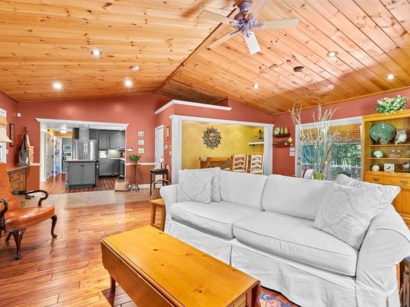 150 Ryder Road, Rochester MA 02770