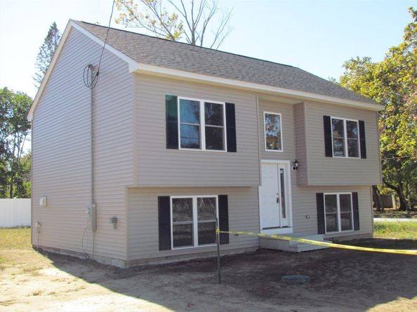 15 Wilson Avenue, Athol MA 01331