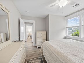 24 Cove St, Wareham MA 02558