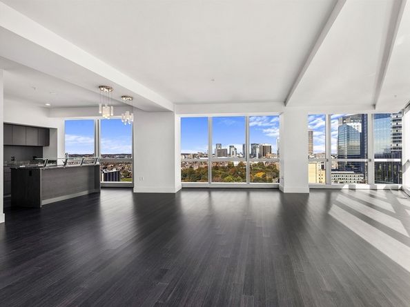 110 Stuart 23G, Boston MA 02116