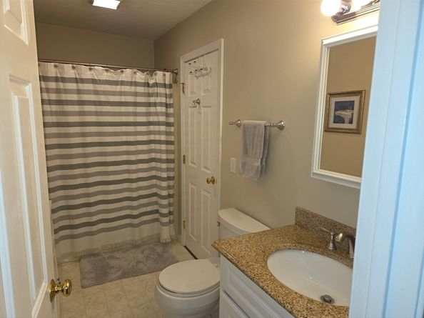 70 Londonderry Rd 70, Grafton MA 01519