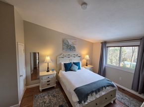 70 Londonderry Rd 70, Grafton MA 01519