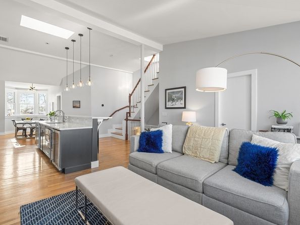 77 Worcester St 4, Boston MA 02118