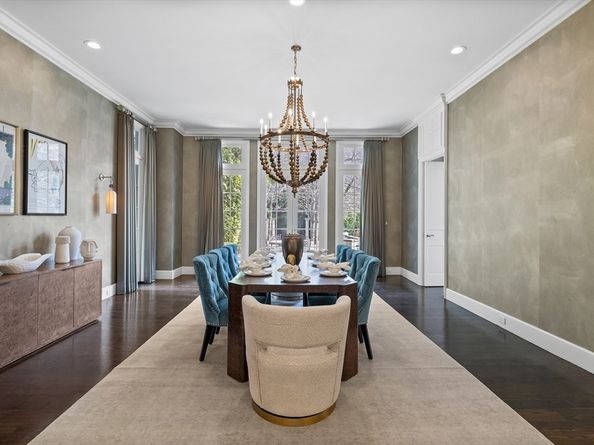 120 Cabot St, Brookline MA 02467