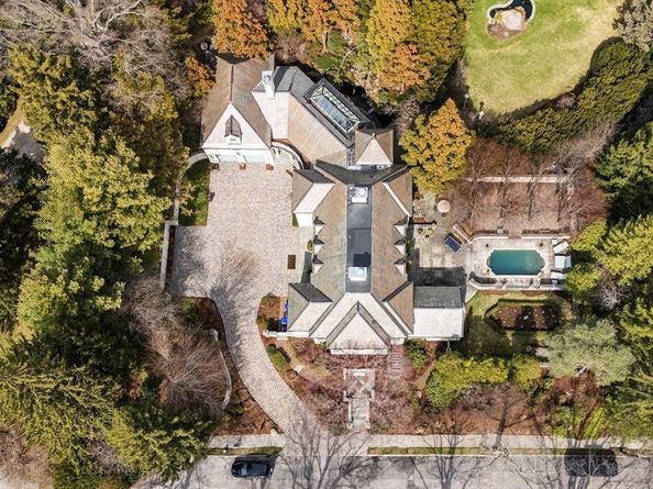 120 Cabot St, Brookline MA 02467