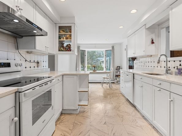 47 Churchill St, Sudbury MA 01776