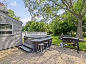 553 Center St, Hanover MA 02339