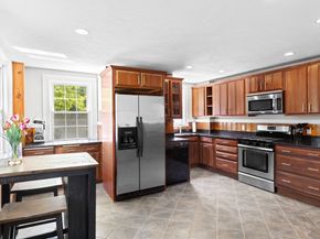 553 Center St, Hanover MA 02339