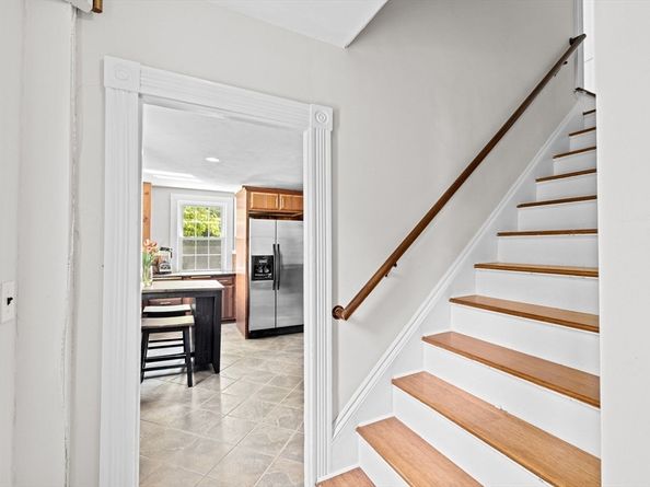 553 Center St, Hanover MA 02339