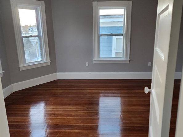 144 Ames St, Brockton MA 02302