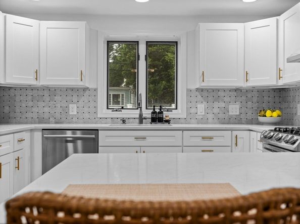 168 Maple St, Boston MA 02132