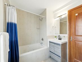 2440 Massachusetts Ave 41, Cambridge MA 02140