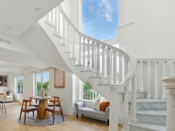 2440 Massachusetts Ave 41, Cambridge MA 02140