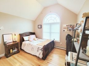 4 Wagon Trl, Lakeville MA 02347