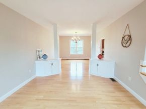 4 Wagon Trl, Lakeville MA 02347