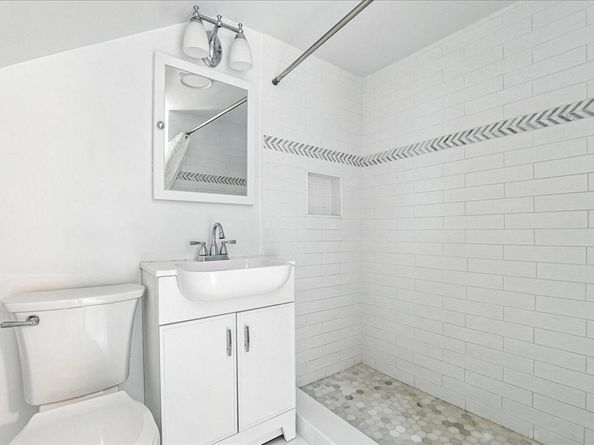 105 North Main Street, Sherborn MA 01770