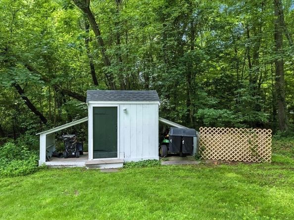 105 North Main Street, Sherborn MA 01770