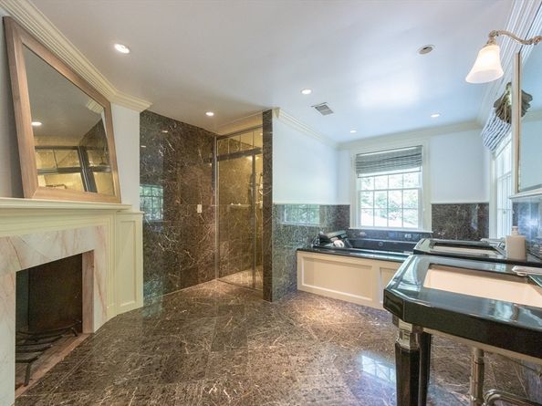 55 Parkwood Drive, Milton MA 02186