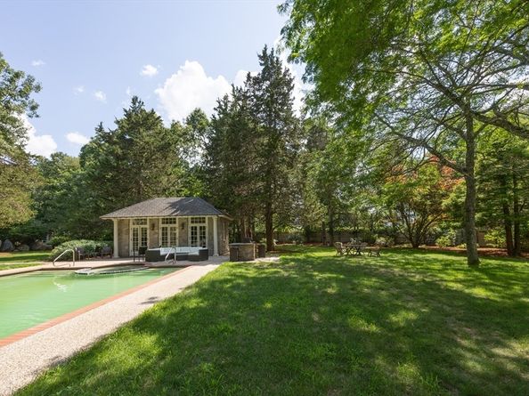 55 Parkwood Drive, Milton MA 02186