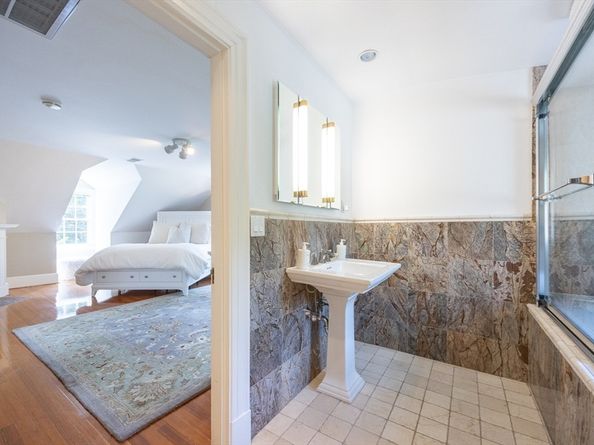 55 Parkwood Drive, Milton MA 02186