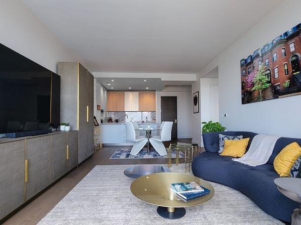 240 Devonshire St 5514, Boston MA 02110