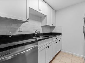 84 Grant St 7, Somerville MA 02145