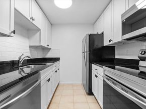 84 Grant St 7, Somerville MA 02145
