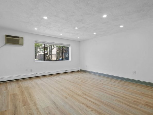 84 Grant St 7, Somerville MA 02145