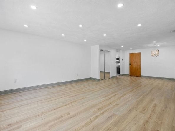 84 Grant St 7, Somerville MA 02145