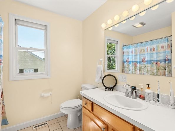 33 Furbush Rd, Boston MA 02132
