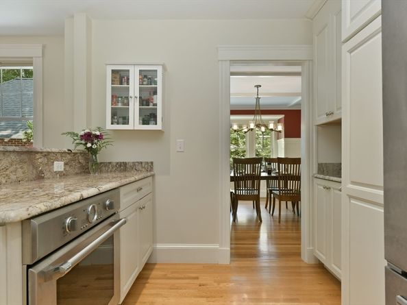 12 Coolidge Avenue, Lexington MA 02420
