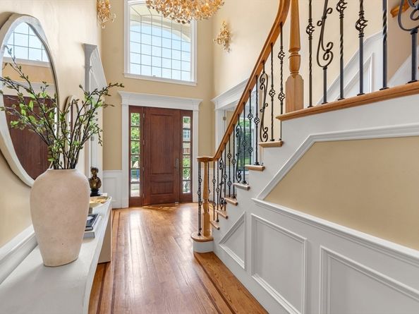 22 Scotney, Newton MA 02467