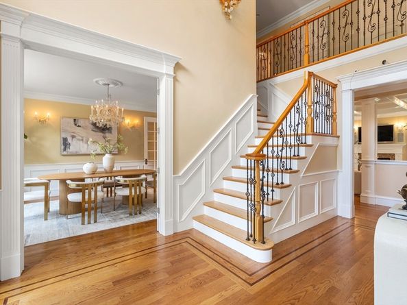 22 Scotney, Newton MA 02467