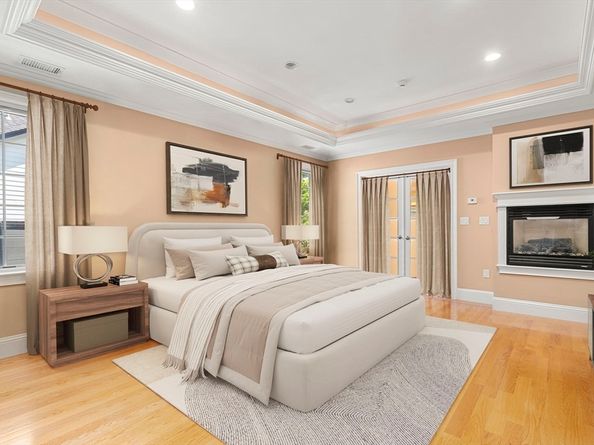 22 Scotney, Newton MA 02467