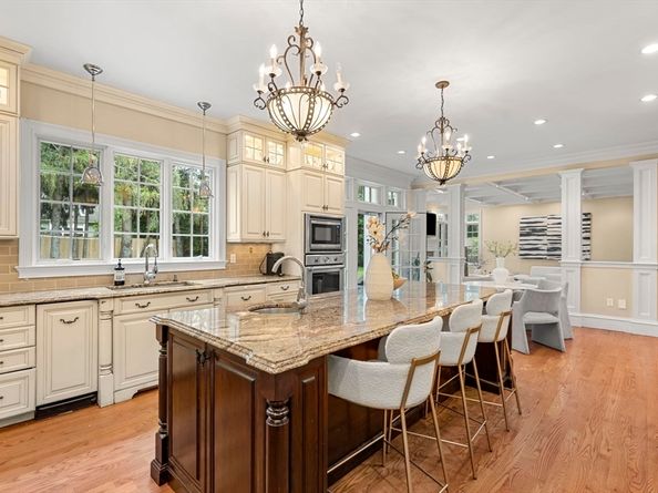 22 Scotney, Newton MA 02467