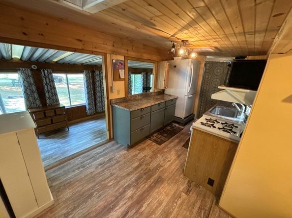 35 Wareham St 35, Carver MA 02330