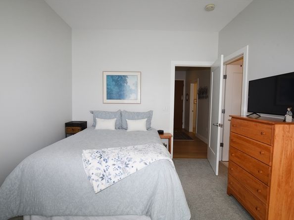 10 Shipyard Drive 313, Hingham MA 02043