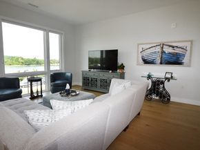 10 Shipyard Drive 313, Hingham MA 02043