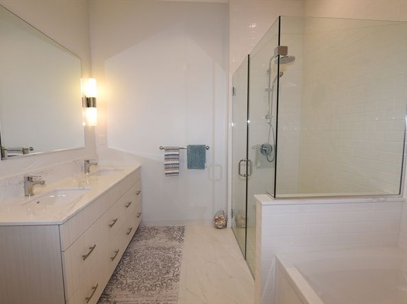 10 Shipyard Drive 313, Hingham MA 02043