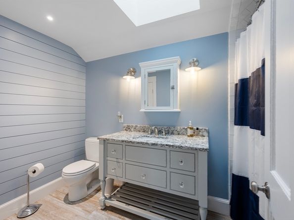 245 S Main St, Cohasset MA 02025