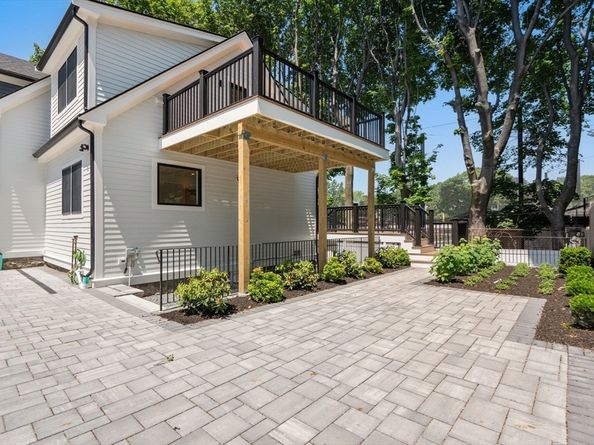 216 Aspinwall Ave,, Brookline MA 02446