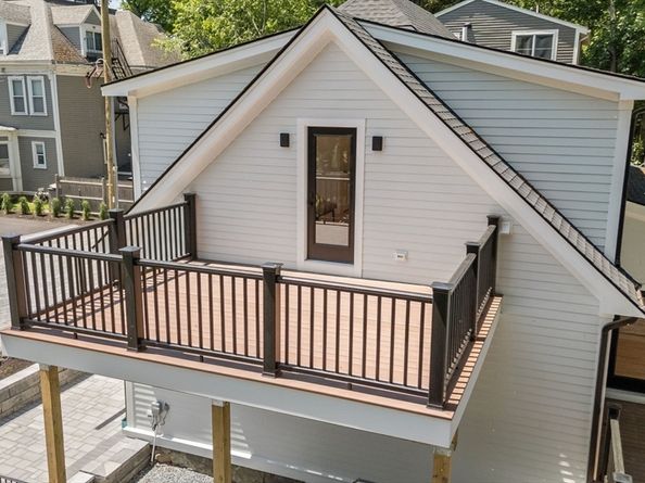216 Aspinwall Ave,, Brookline MA 02446