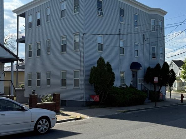 76 School St, Revere MA 02151