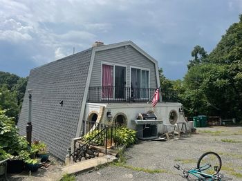 44 Valley Rd