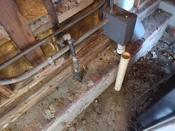 44 Valley Rd, Lynn MA 01902