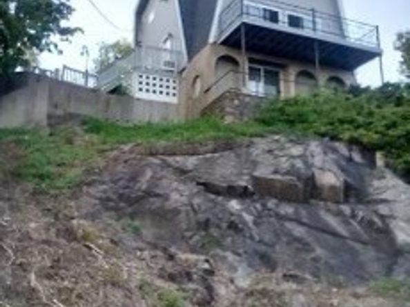 44 Valley Rd, Lynn MA 01902