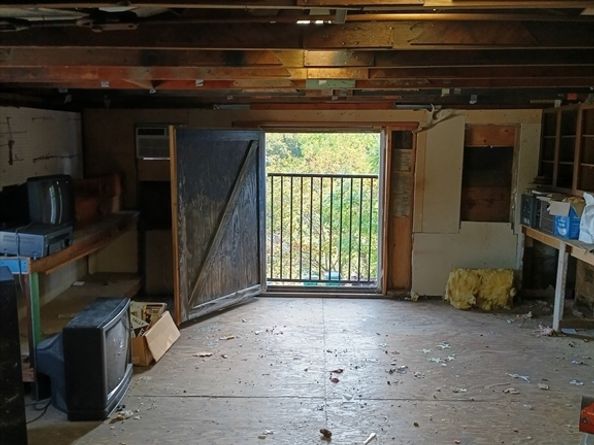 44 Valley Rd, Lynn MA 01902