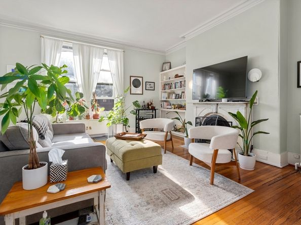 194 Beacon St, Boston MA 02116