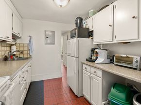 194 Beacon St, Boston MA 02116